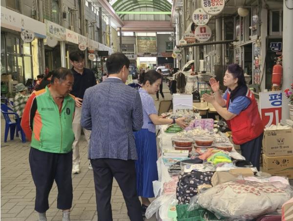 단양군 매포읍 전통시장 상인회, 이웃사랑 자선 바자회 개최
